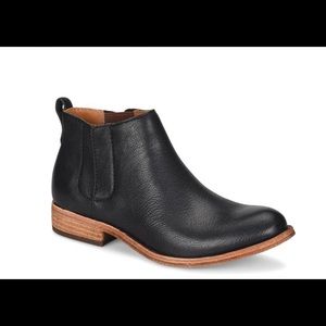 Kork-Ease Velma Chelsea boot black